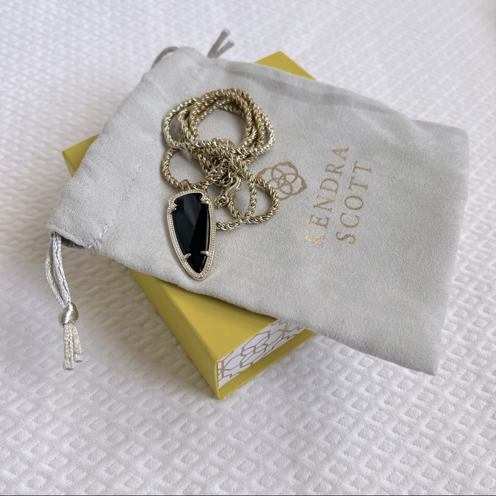 Kendra Scott Skylar Pendant Necklace